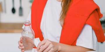 Cum să reduci consumul de plastic și să contribui la protejarea mediului